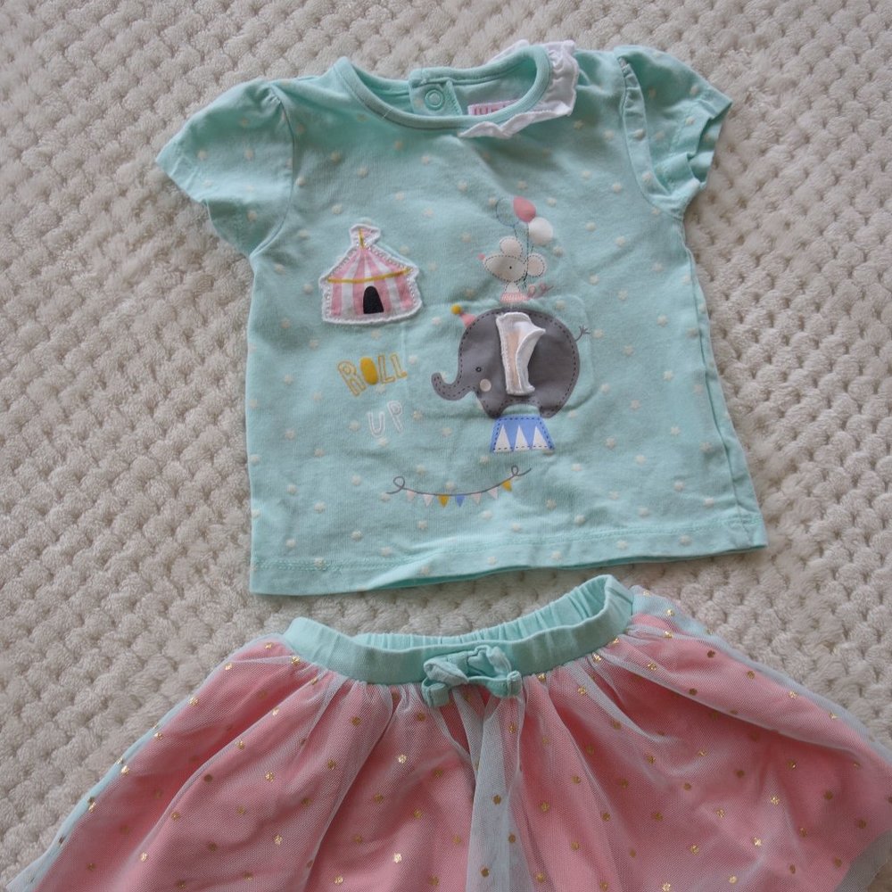 Juniors  Circus outfit set for baby girl
